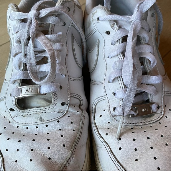 Nike White Air Force One Low - Picture 5 of 5